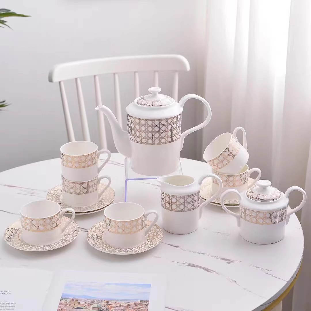 유럽풍 고급스러운 심플 골드 테두리 본차이나 디홈 커피 - Coffee Tea Love 리뷰 및 가격